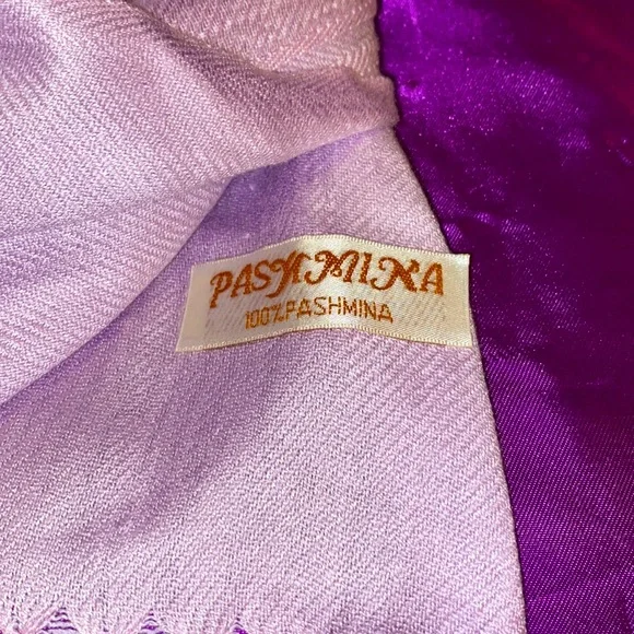 100% Pashmina Scarf NWOT - Picture 4 of 6
